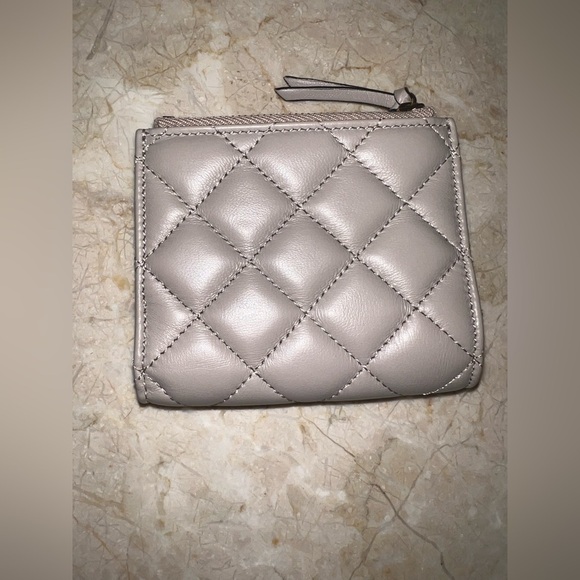 NEW Versace Quilted Lambskin Leather Medusa Wallet Full Set - Picture 5 of 12